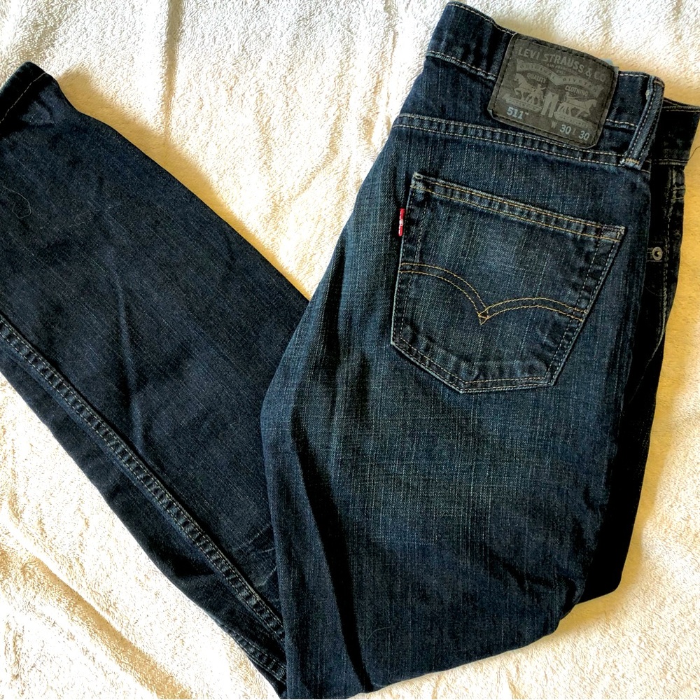 Levi 511 slim fit dark blue jeans 30 x 30 great condition